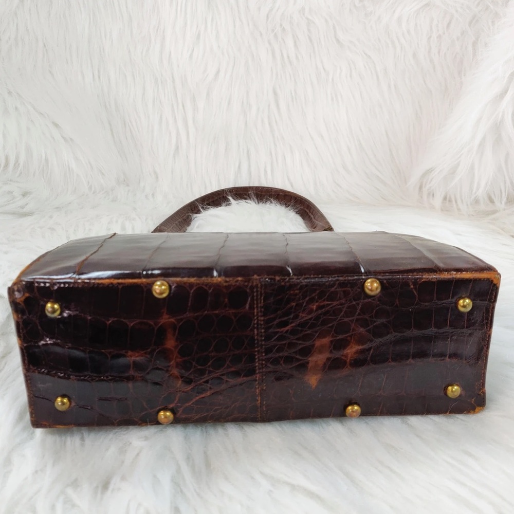 Vintage Bellestone Alligator Purse - Picture 5 of 6